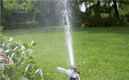 GARDENA 813620 Premium Impuls-, Kreis- und Sektorenregner auf Metallspike