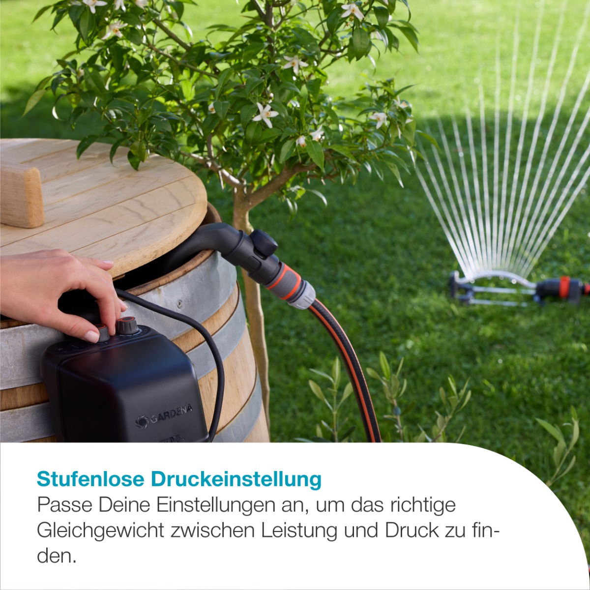 GARDENA 14605-20 Akku-Regenfasspumpe 2400 ComfortAutomatic 18V P4A Ready-To-Use Set