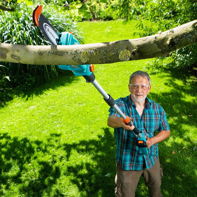 GARDENA 14770-20 Akku-Teleskop-Hochentaster TCS 20/18V P4A Ready-To-Use Set