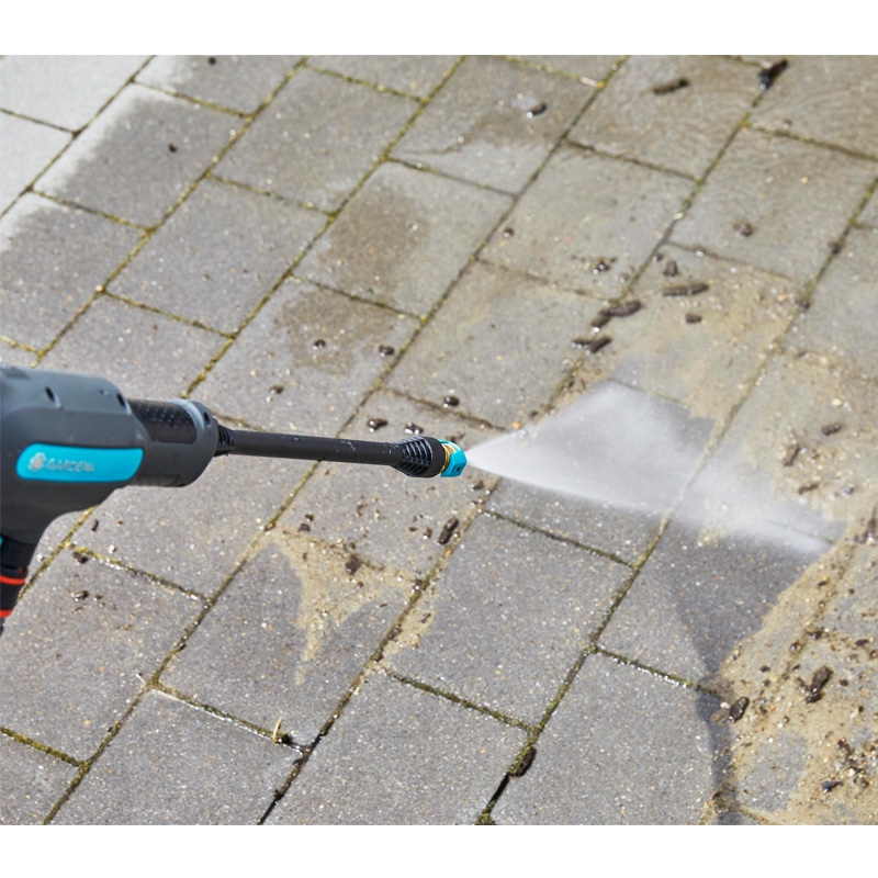 GARDENA 14800-20 Akku-Mitteldruckreiniger AquaClean 24/18V P4A Ready-To-Use Set