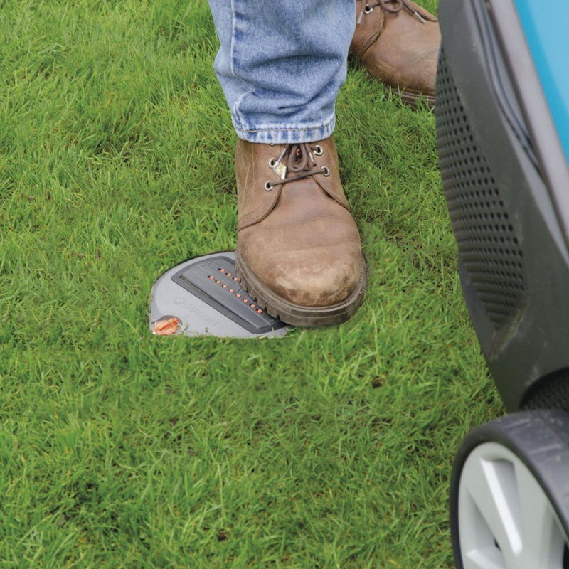 GARDENA 8221-20 Sprinklersystem Komplett-Set mit Versenk-Viereckregner OS 140