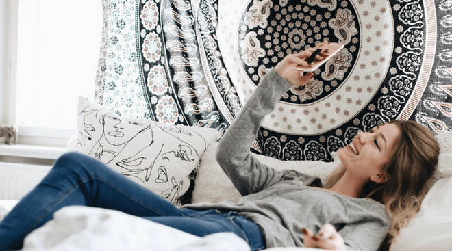 Happy Strappy Smartphone Fingerhalter weiss