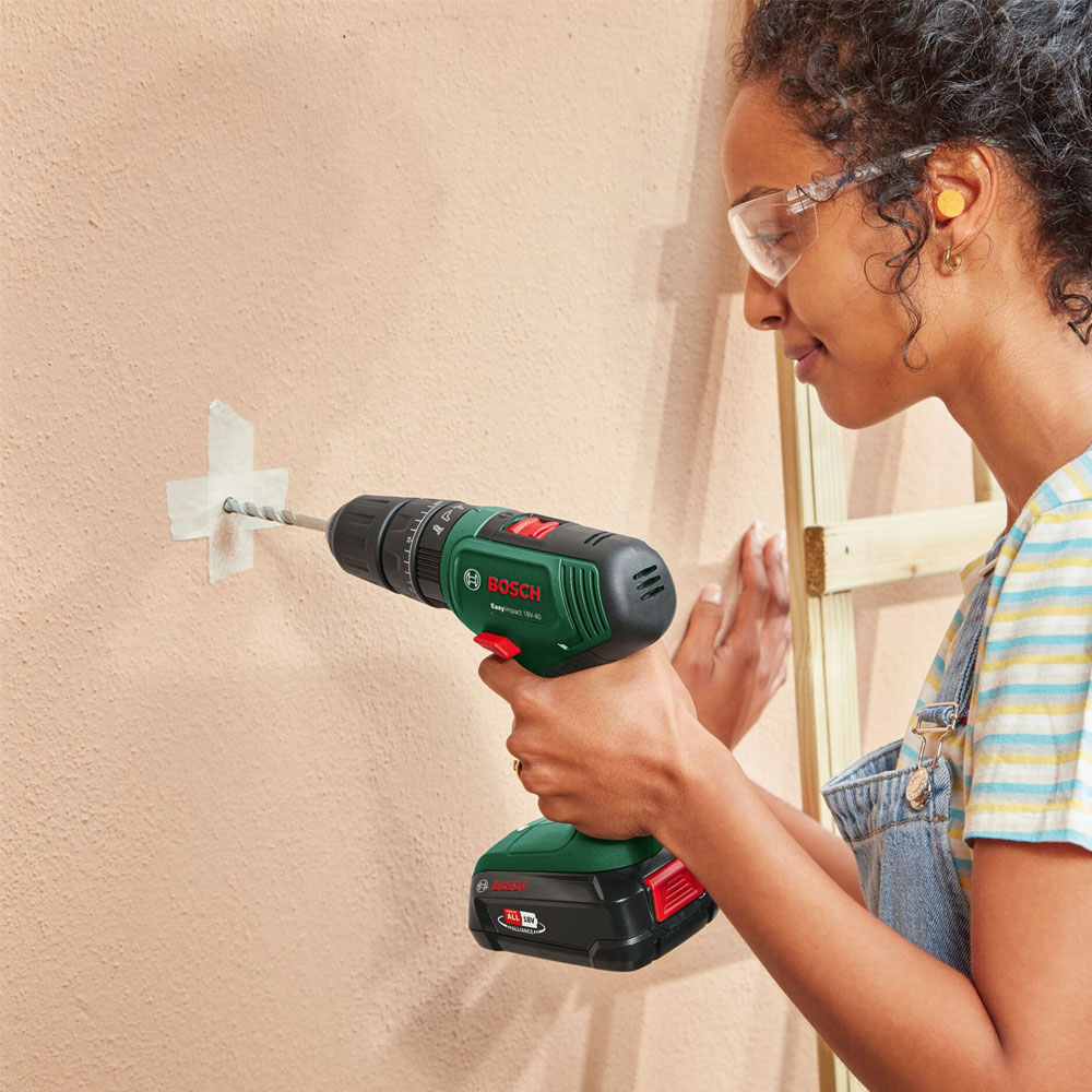 Bosch EasyImpact 18V-40 Drill (mit SystemBox, 2 Akkus & Ladegerät)