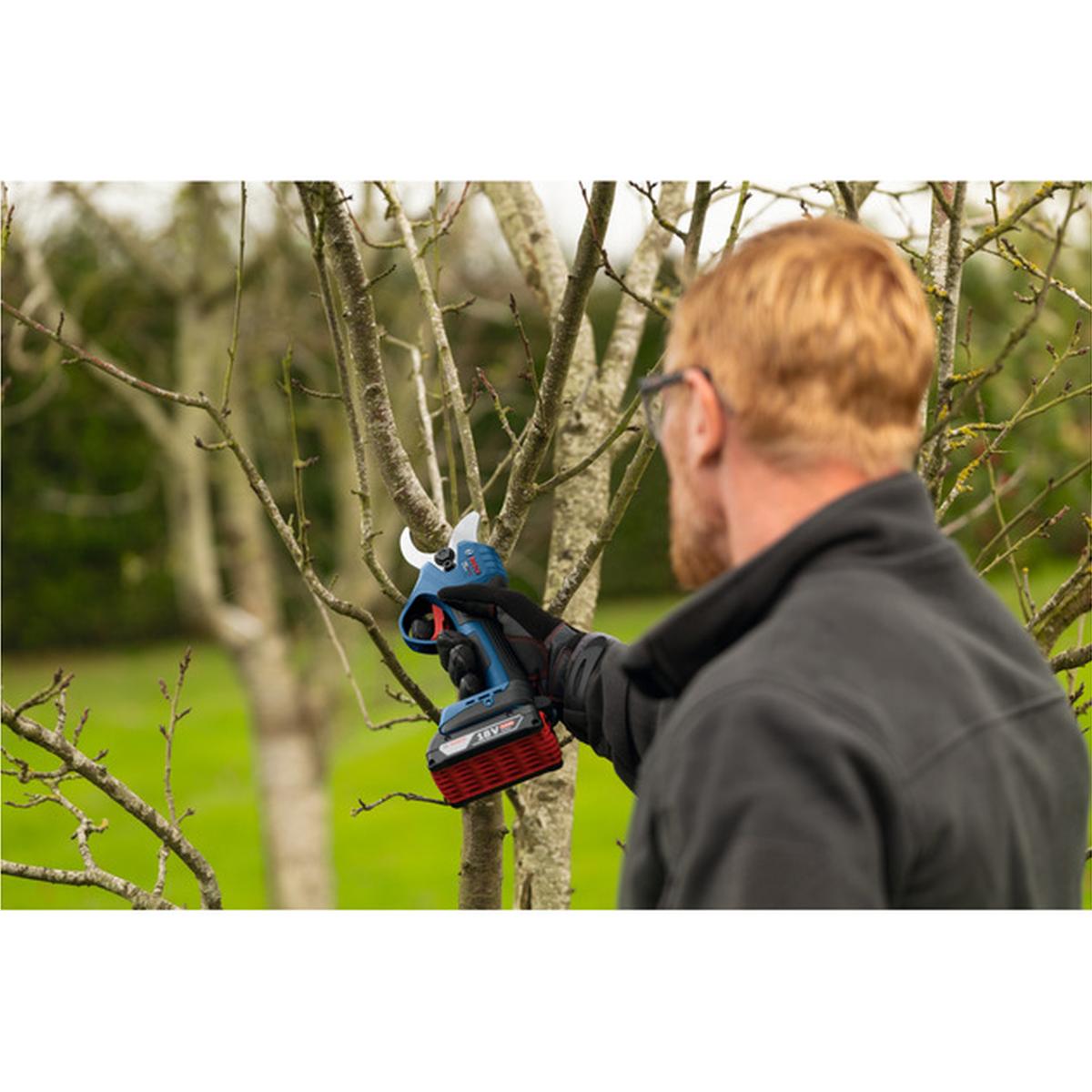 Bosch Professional GGP 18V-32 18V Akku-Gartenschere solo