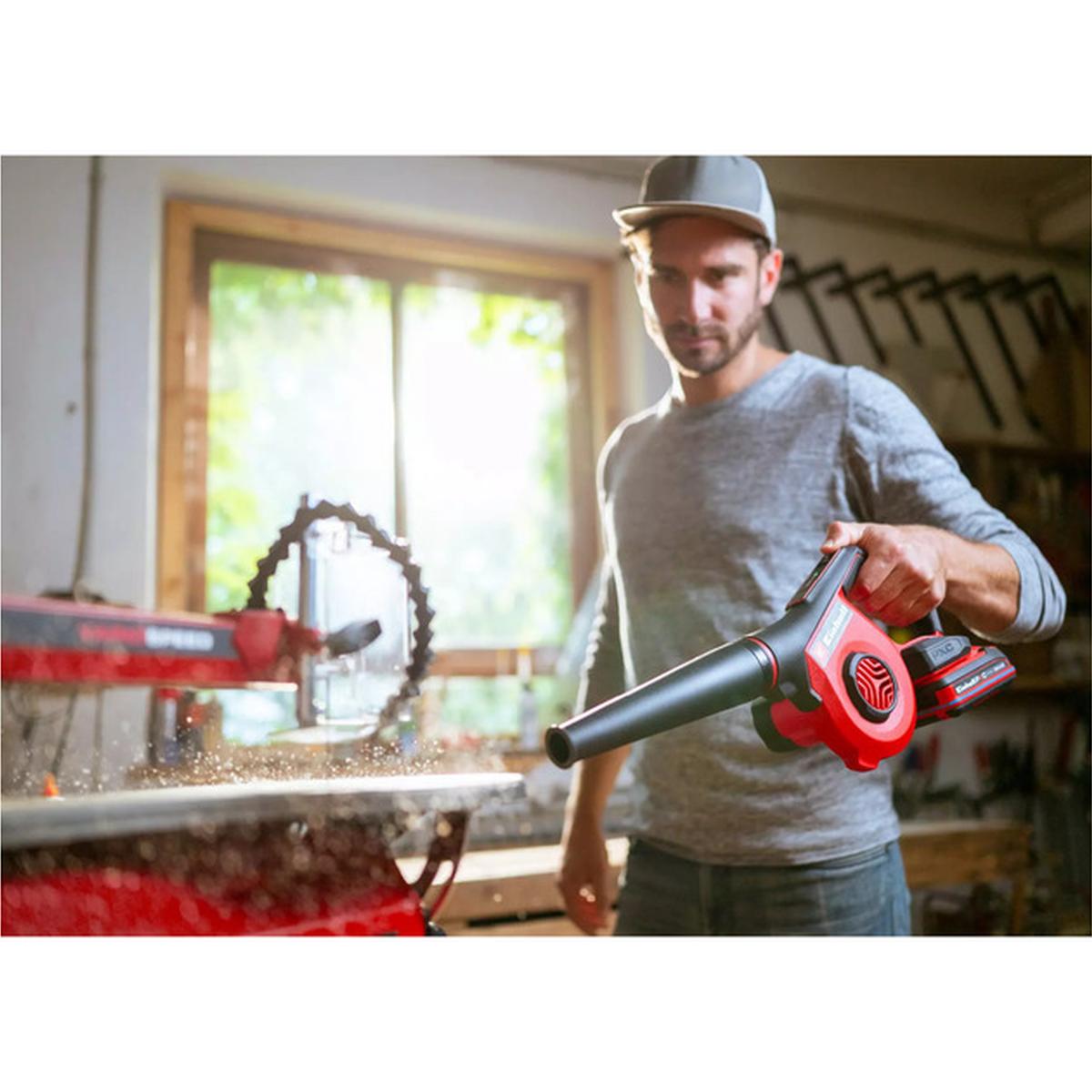 Einhell TE-CB 18/270 Li-Solo Akku-Bläser