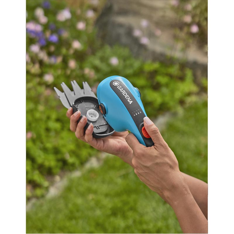 GARDENA 09886-20 Set Akku-Grasschere ClassicCut Li (2.Wahl)