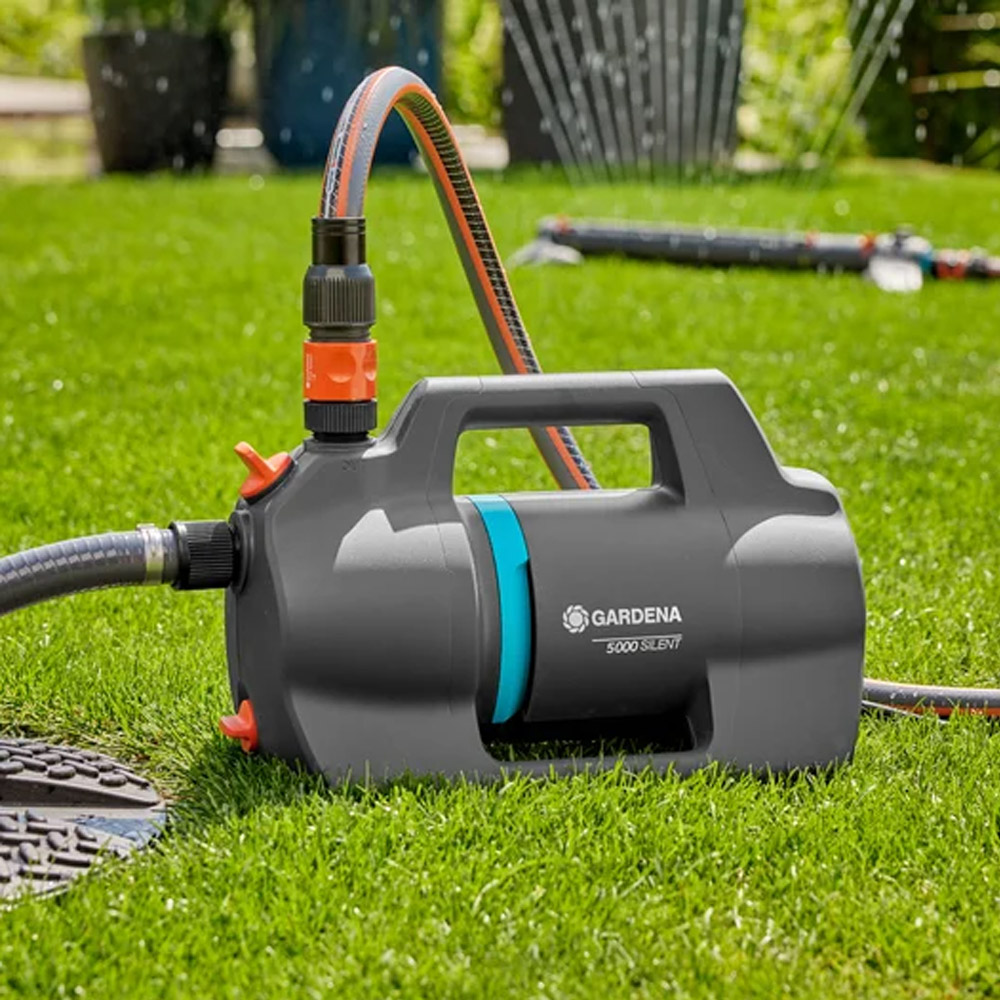 GARDENA 09081-20 Gartenpumpe 5000 Silent Set
