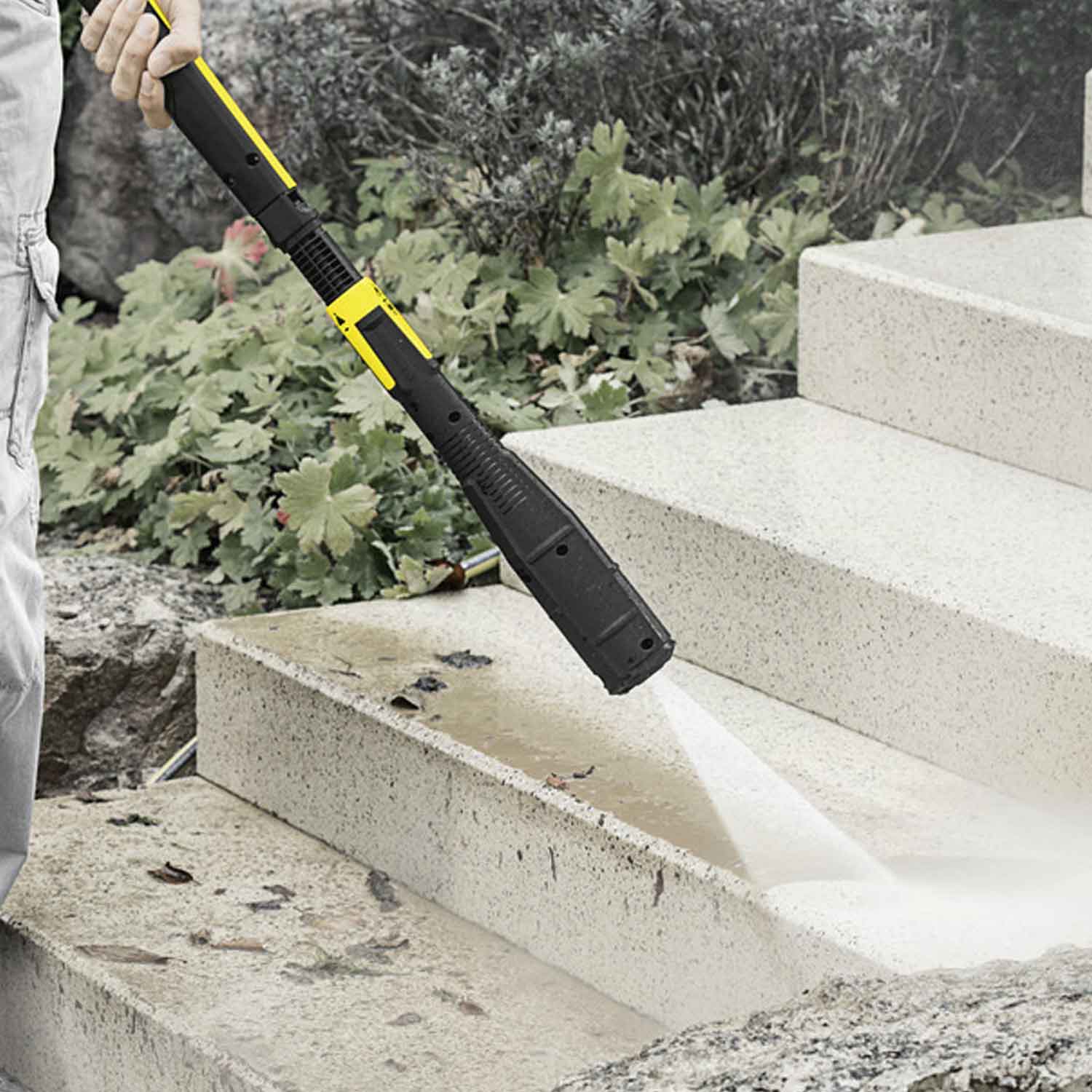 Kärcher 6.295-767.0 Stein- und Fassadenreiniger 3-in-1 RM 611, 1 l