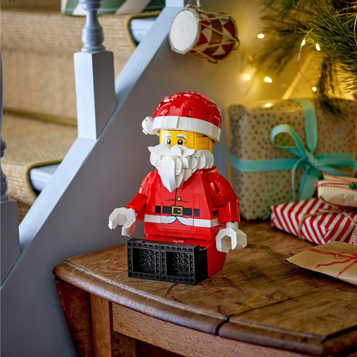 LEGO Große Weihnachtsmann-Minifigur (40820)