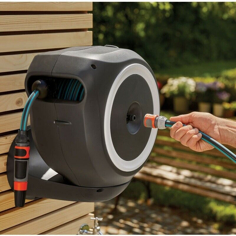 GARDENA 18602-20 Wand-Schlauchbox RollUp S (weiß) 15 m