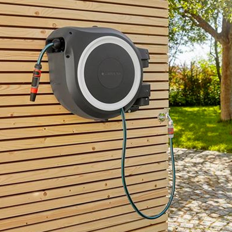 GARDENA 18627-20 Wand-Schlauchbox RollUp L (weiß) 30 m