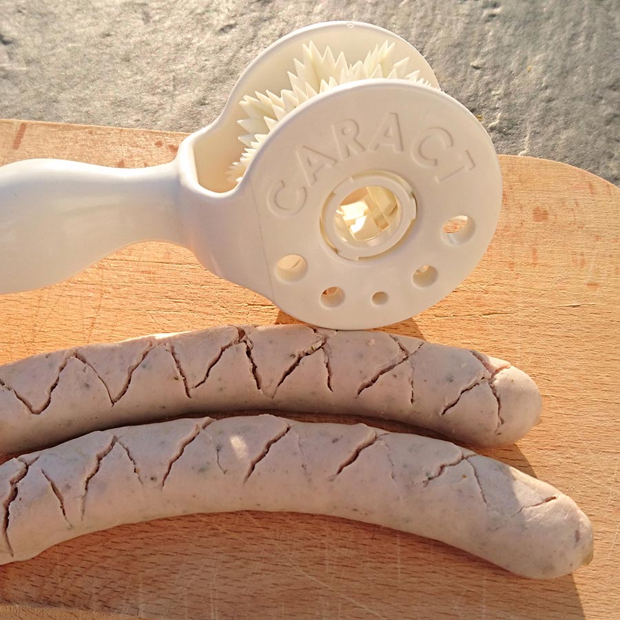 Caract Schneidroller - Grillzubehör zum Einschneiden für Grill- und Bratwürste